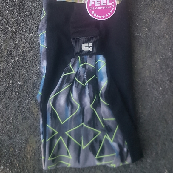 🎀 Scunci Blue Glow In The Dark Headband - Picture 6 of 7